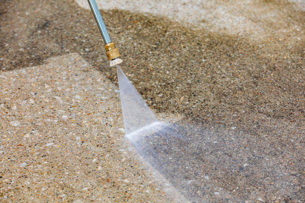 Best Building Exterior Pressure Washing in Suamico, WI